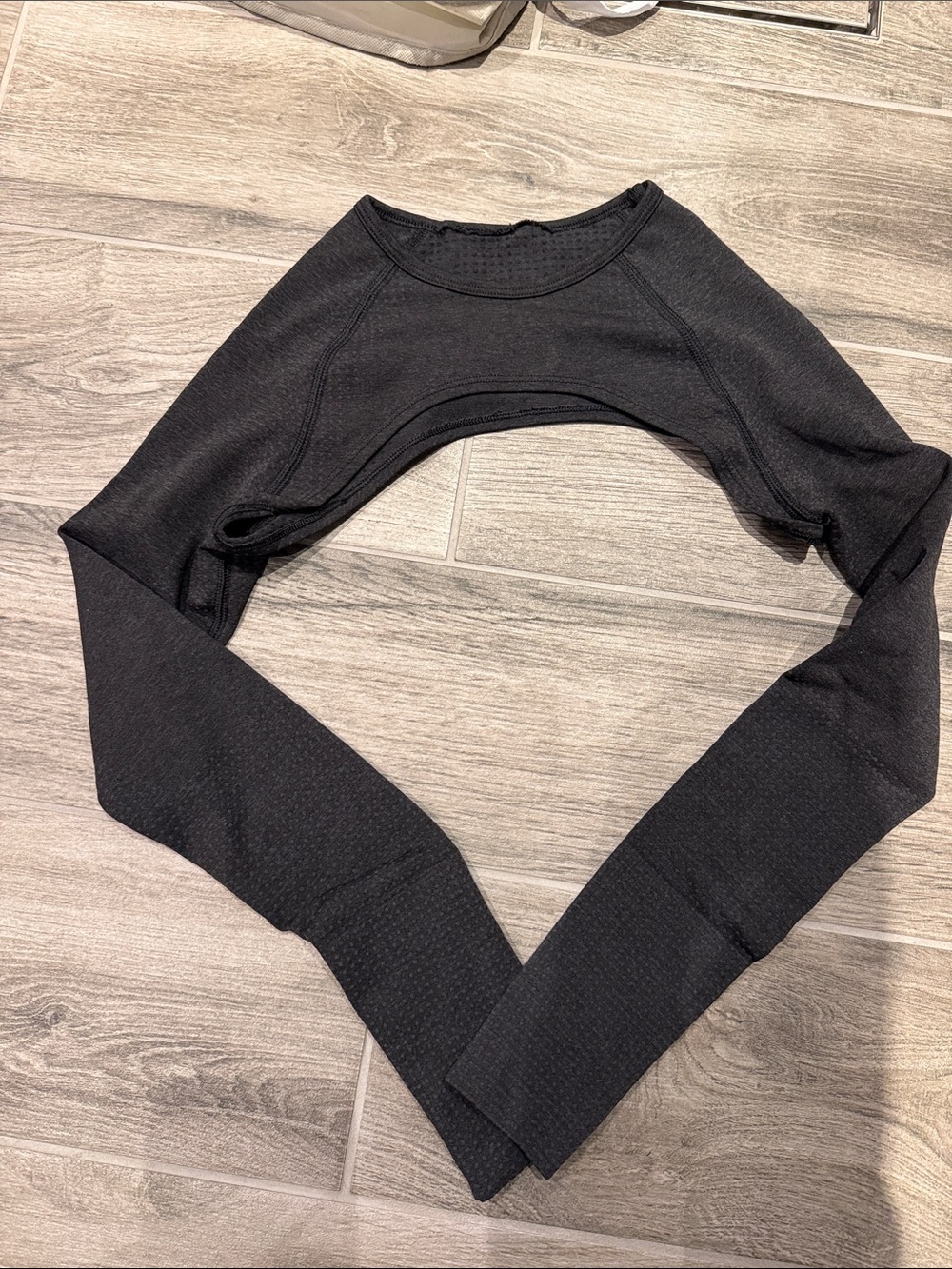 Black Long Sleeve Crop Top